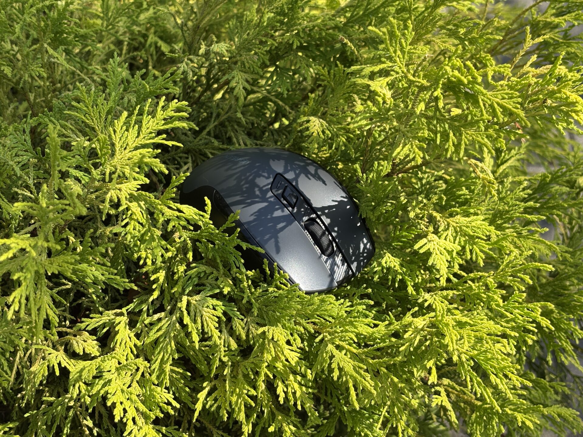 【最強コスパだけど注意点あり】UGREEN ワイヤレスマウス レビュー｜Bluetooth＆静音＆DPI対応の多機能モデル